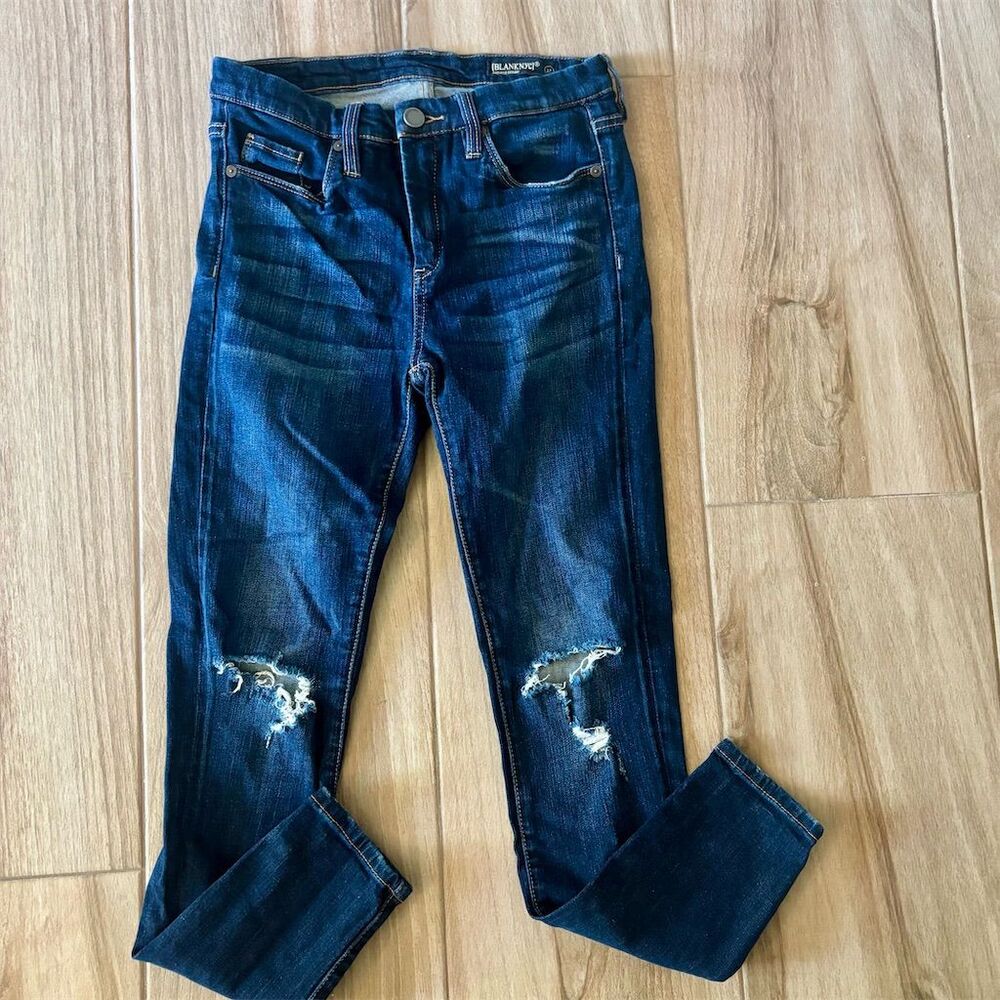 BLANKNYC Women's Mid Rise Skinny Jeans Size 27 Blue Distressed Denim